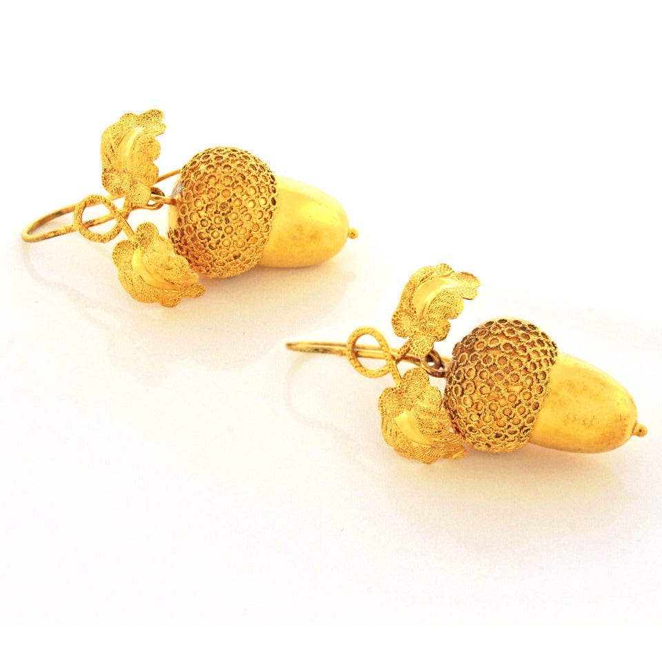 Antique Gold Acorn and Oak Leaf Dangle Earrings 1