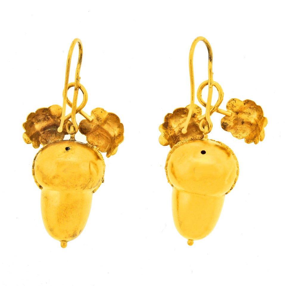 Antique Gold Acorn and Oak Leaf Dangle Earrings 3