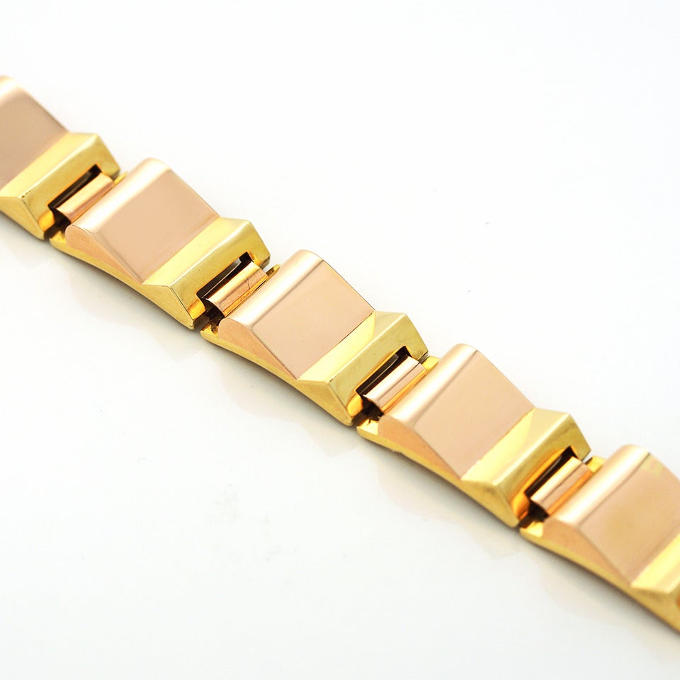 Art Deco Two Tone Gold Bracelet In Excellent Condition In Litchfield, CT