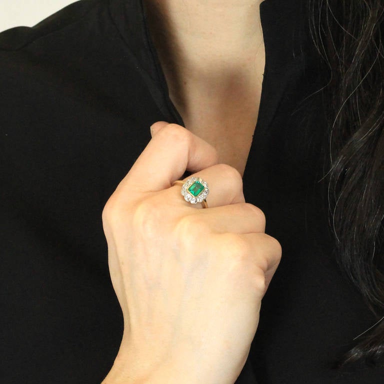 Antique Emerald and Diamond Ring In Excellent Condition In Litchfield, CT