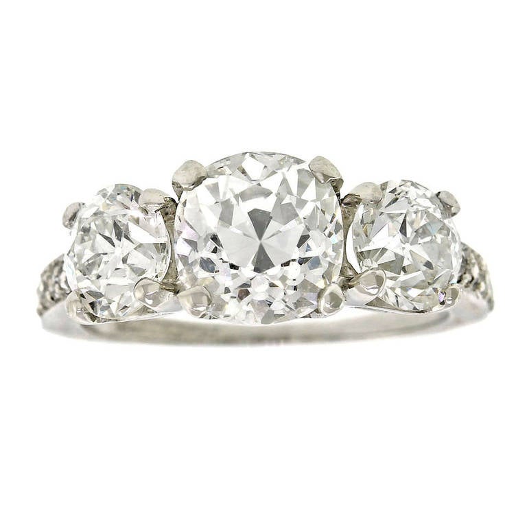 Art Deco Three Stone Diamond Ring In Excellent Condition In Litchfield, CT