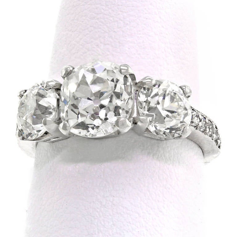 Art Deco Three Stone Diamond Ring 3