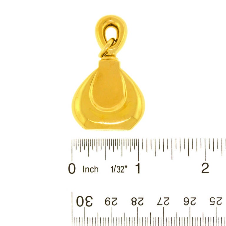 Van Cleef & Arpels Gold Perfume Pendant 2