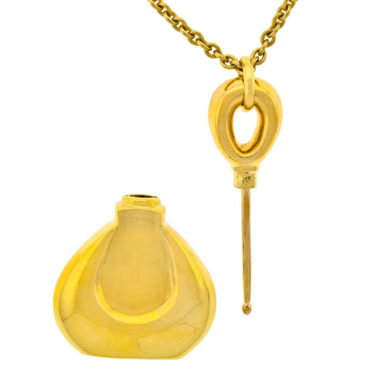 Van Cleef & Arpels Gold Perfume Pendant 5