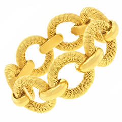Chic Tiffany & Co. Gold  Bracelet