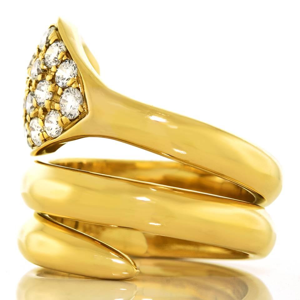 Mod Seventies Diamond Snake Ring in Yellow Gold 2