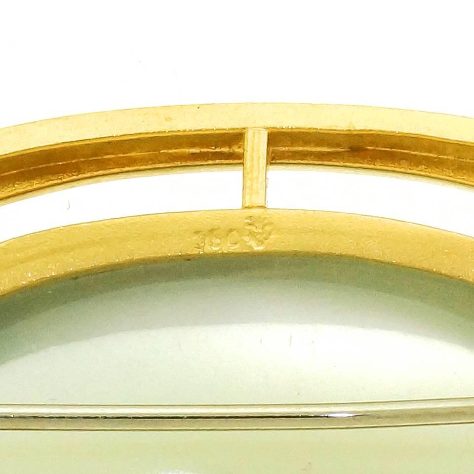 Women's 26 Carat Moonstone Pendant / Brooch in Gold