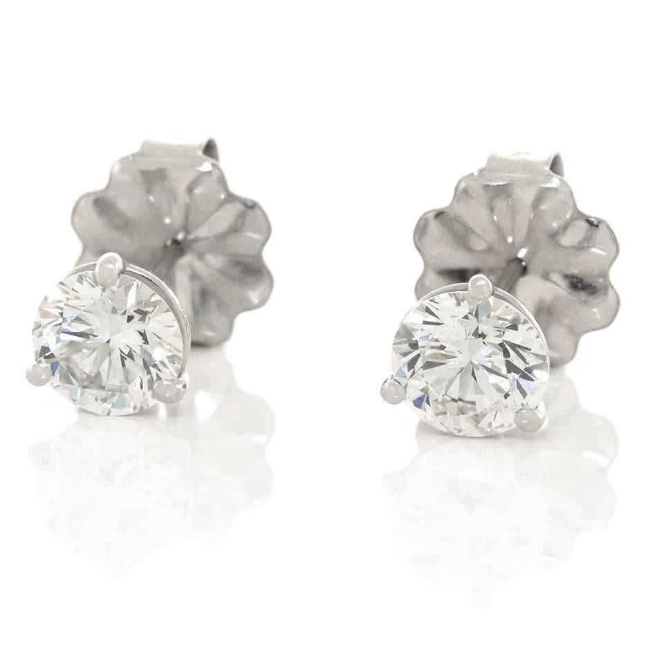 Diamond Studs 2 Carats Total Weight In Excellent Condition In Litchfield, CT