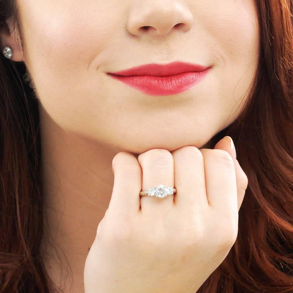 Women's Gorgeous Three Stone Diamond Engagement Platinum Ring