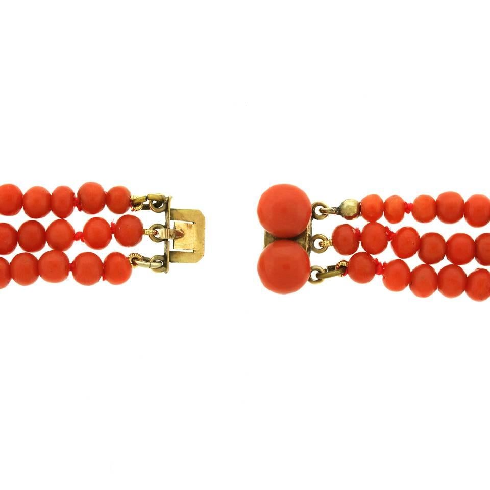 Women's Antique Three-Strand Natural Coral Necklace