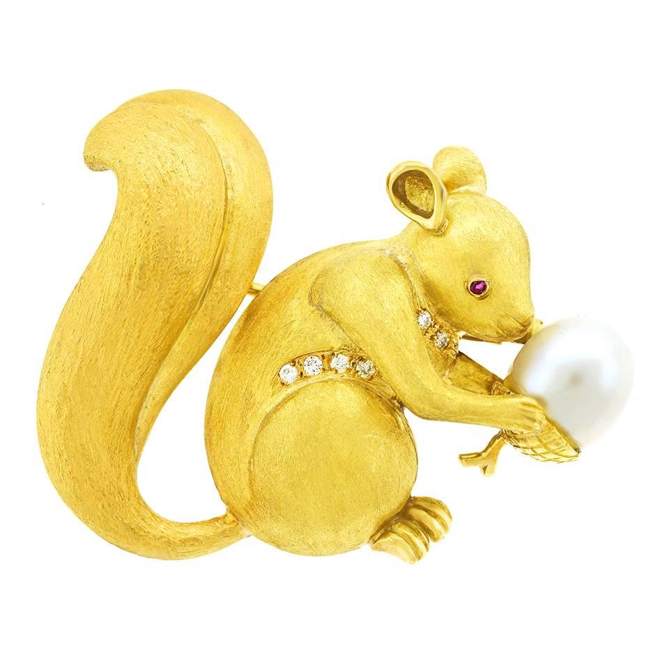 Charming Gold Squirrel Brooch