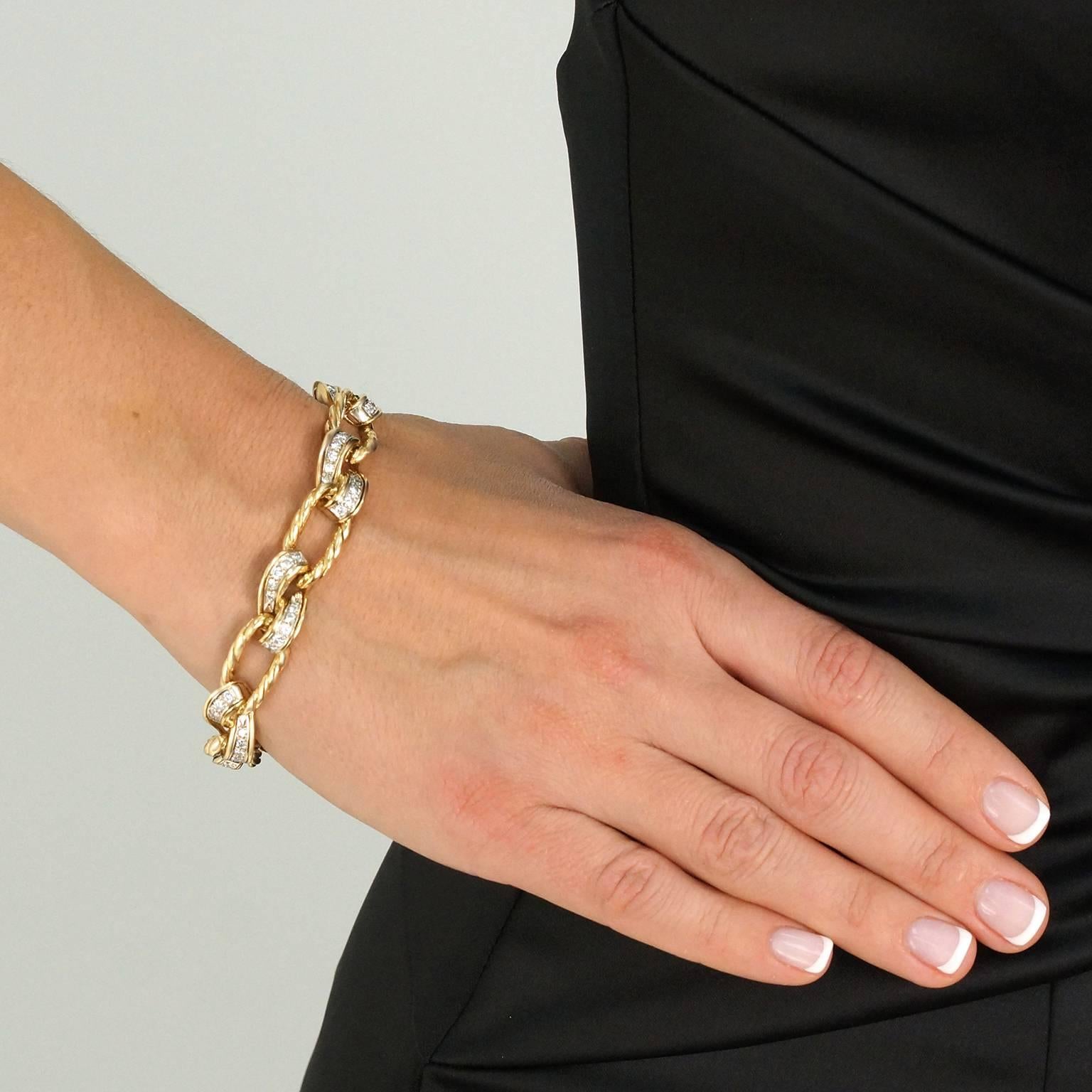 Women's 1960s Chic Diamond Gold Link Bracelet