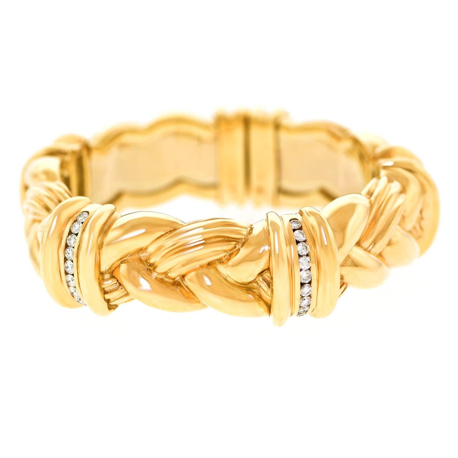 Fabulous Diamond and Yellow Gold Bracelet In Excellent Condition In Litchfield, CT