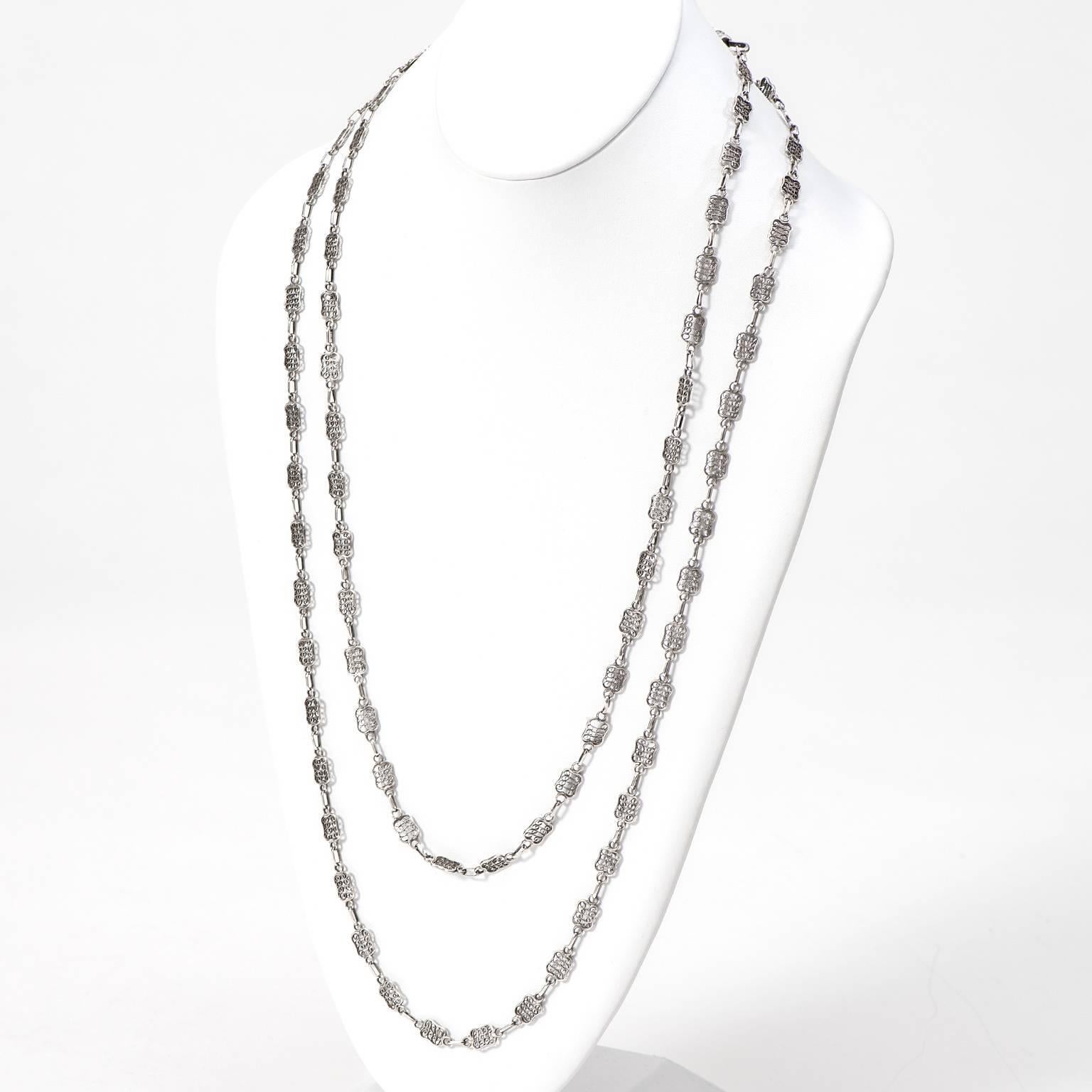 Antike filigrane 60-Zoll-Kette aus Sterlingsilber, antik im Zustand „Hervorragend“ in Litchfield, CT