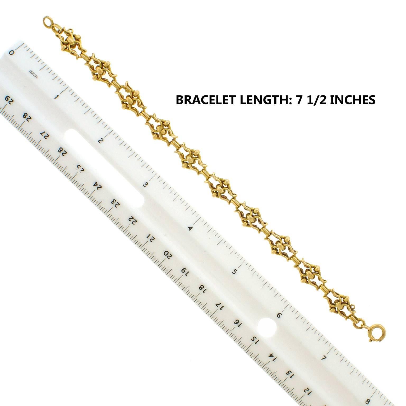 Charming Baroque Link Gold Bracelet 2