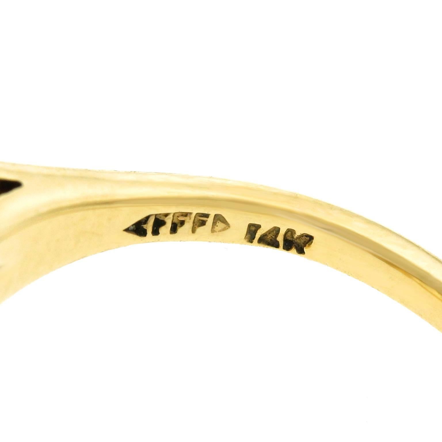 Women's Art Deco Gold Ring Set with 14.86 Carat Moonstone