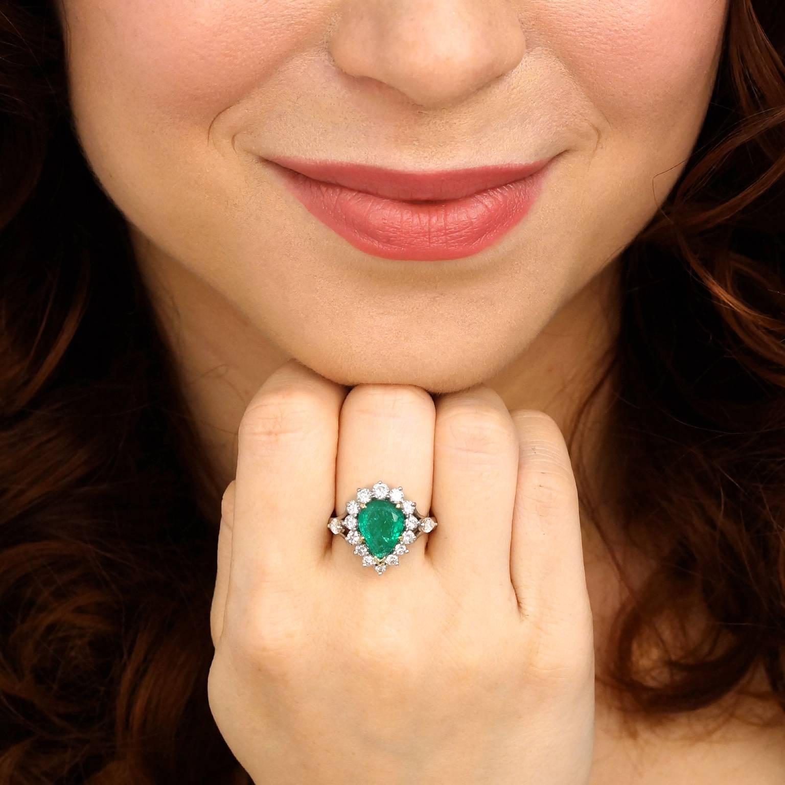 Women's Cartier Emerald Diamond Platinum Ring