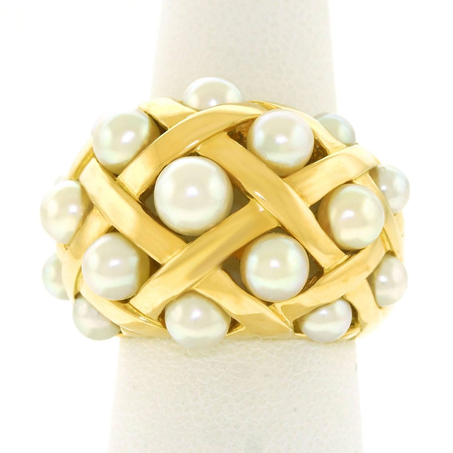 Chanel “Matelasse” Pearl Set Gold Ring 4
