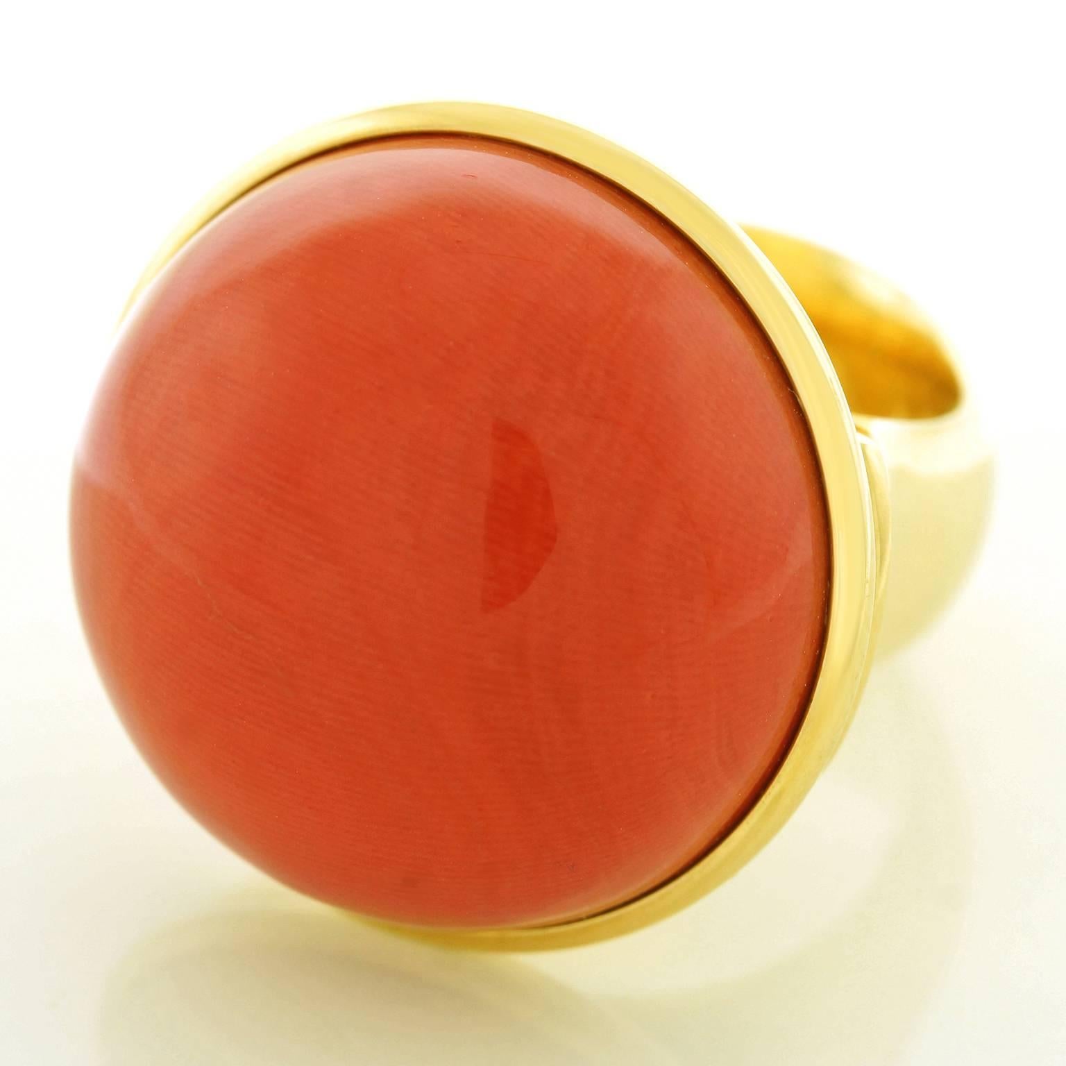 1970s Majo Fruithof Chic Modernist Natural Coral Gold Ring In Excellent Condition In Litchfield, CT