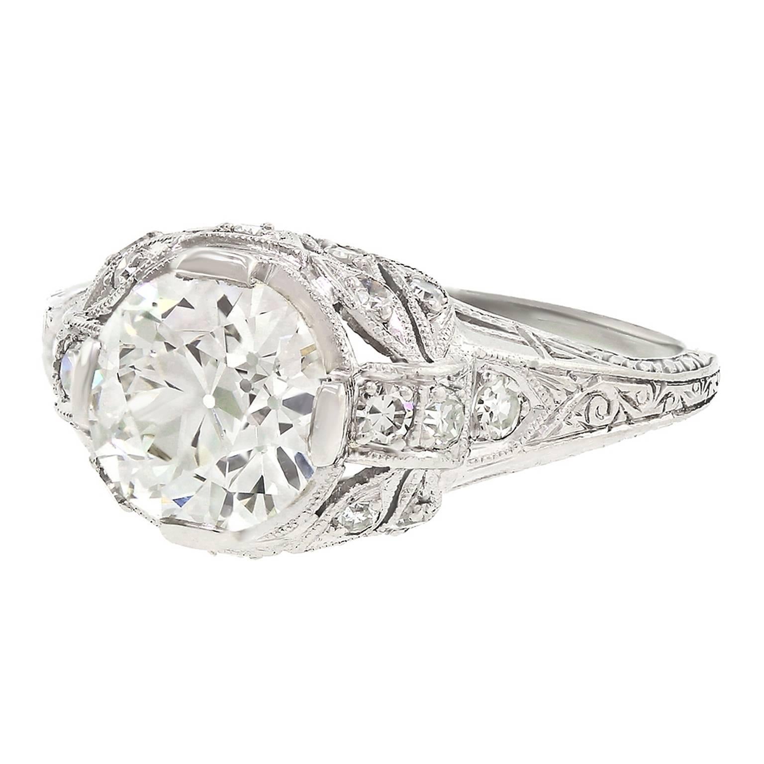 Art Deco Diamond Engagement Ring In Excellent Condition In Litchfield, CT