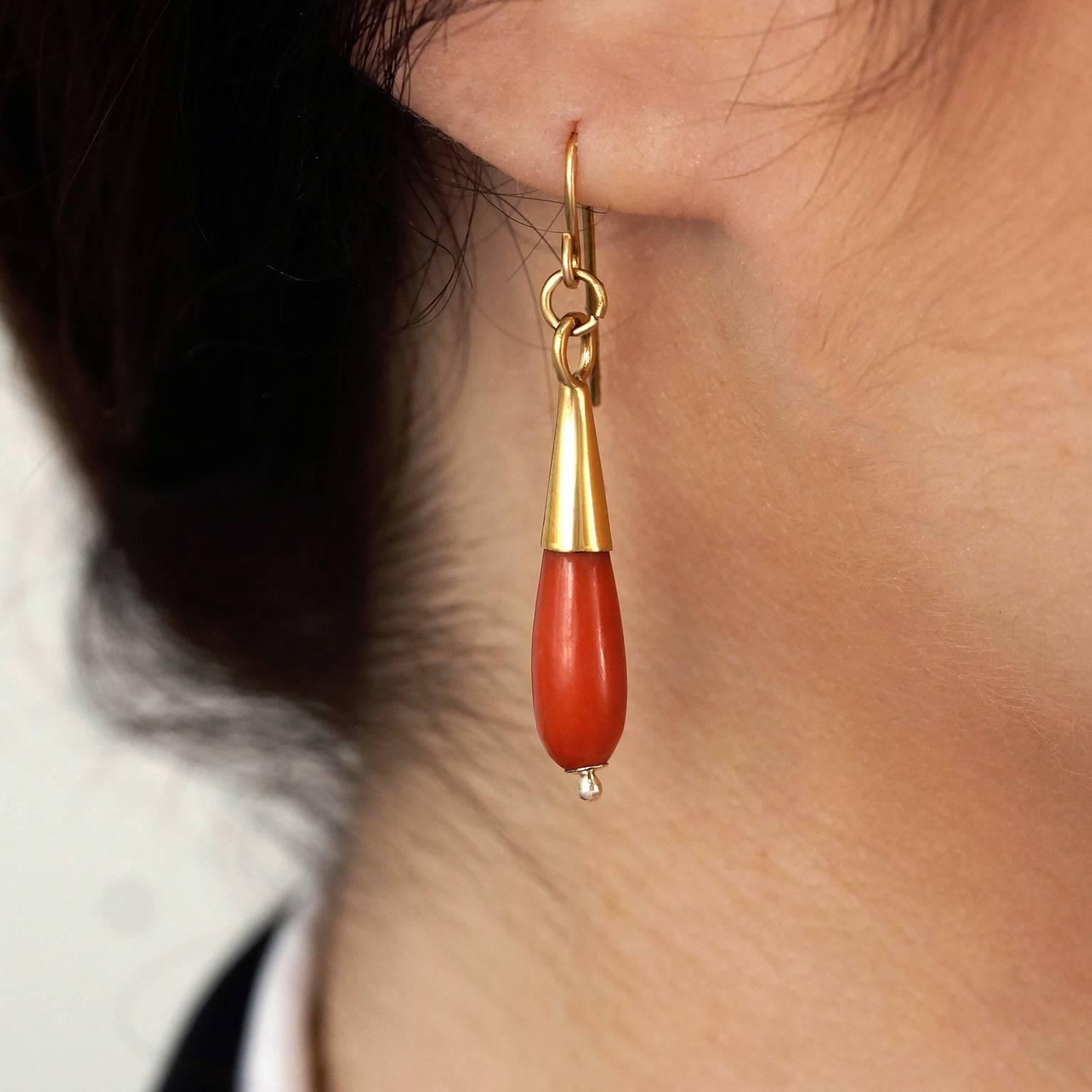 Women's Antique Coral Drop Gold Earrings
