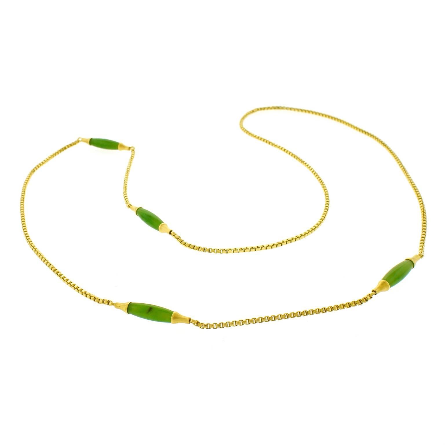 1970s Jade Gold Chain Necklace 4