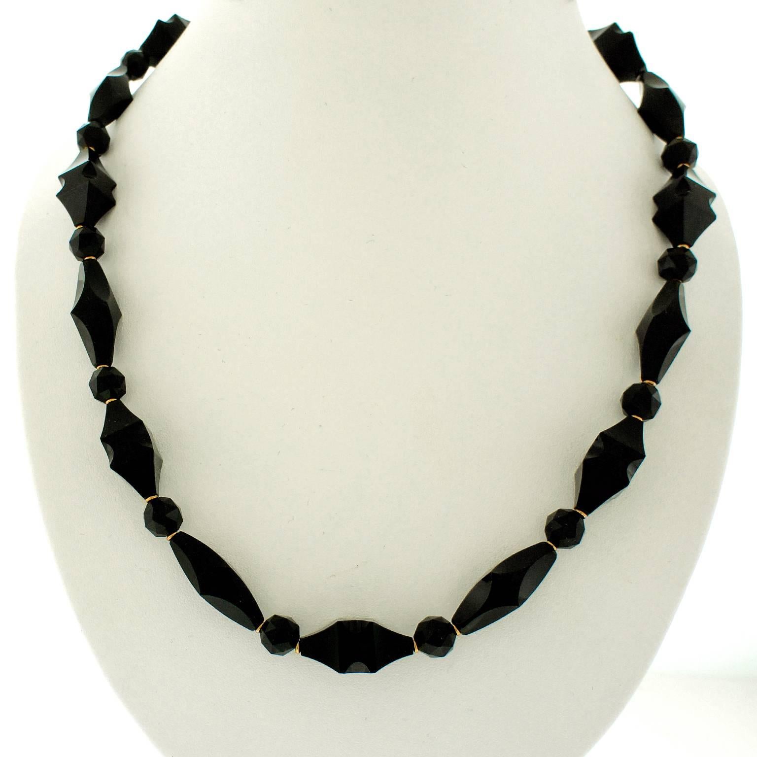 Victorian Onyx and Gold Necklace In Excellent Condition In Litchfield, CT