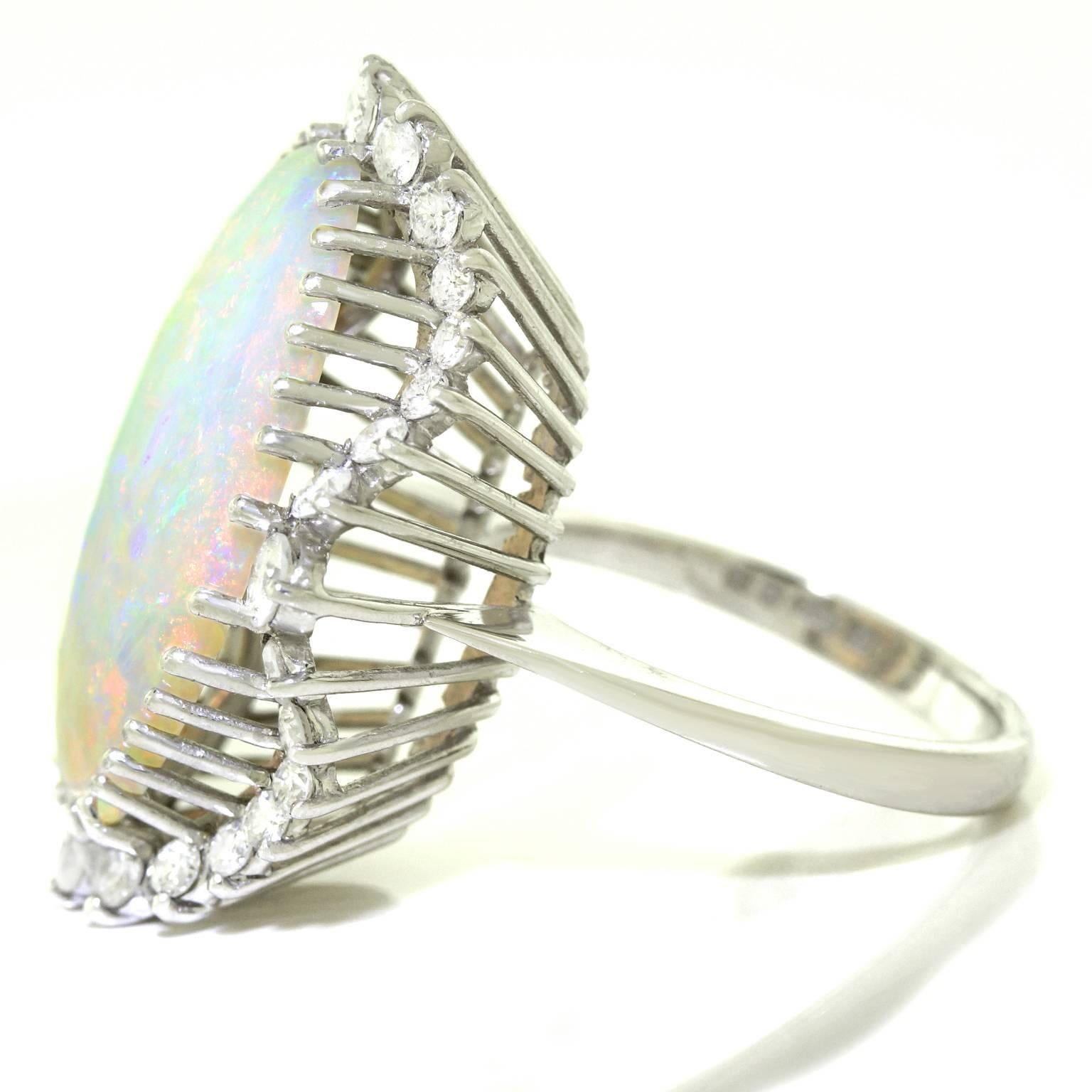 Superb Opal and Diamond White Gold Ring In Excellent Condition In Litchfield, CT