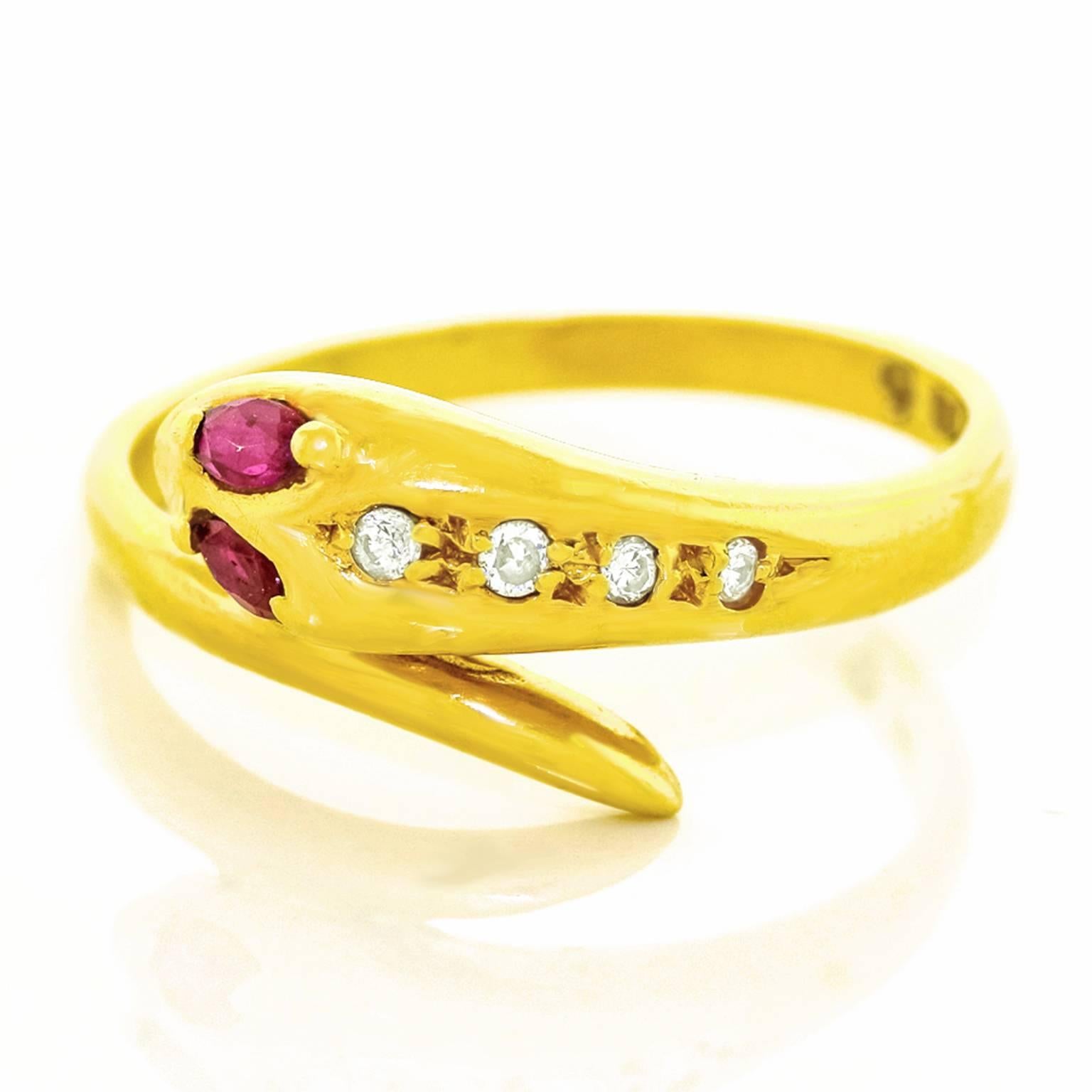 Gold Snake Ring set with Ruby and Diamonds In Excellent Condition In Litchfield, CT