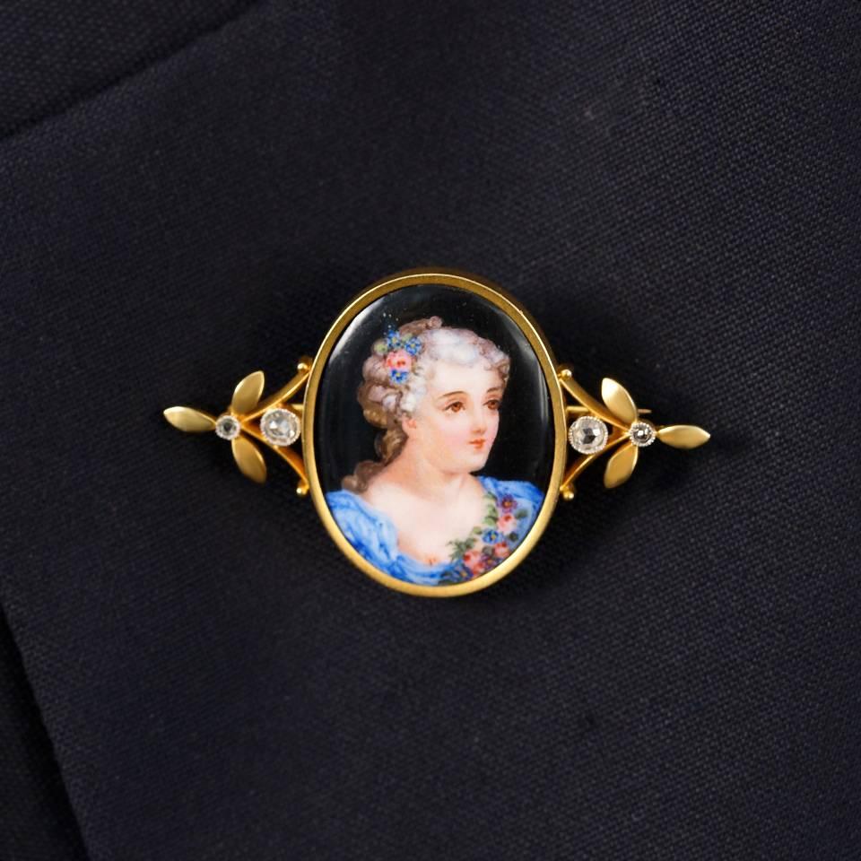 Antique Enamel and Gold Naughty Portrait Brooch In Excellent Condition In Litchfield, CT