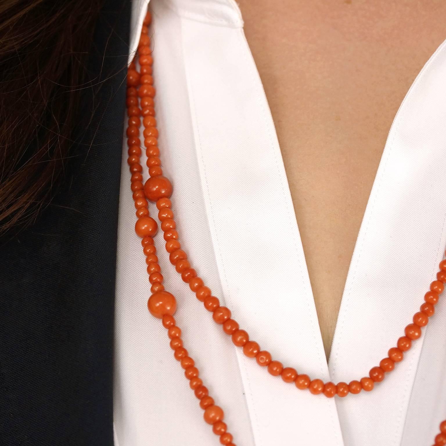 Women's 53-inch Modernist Italian Coral Necklace