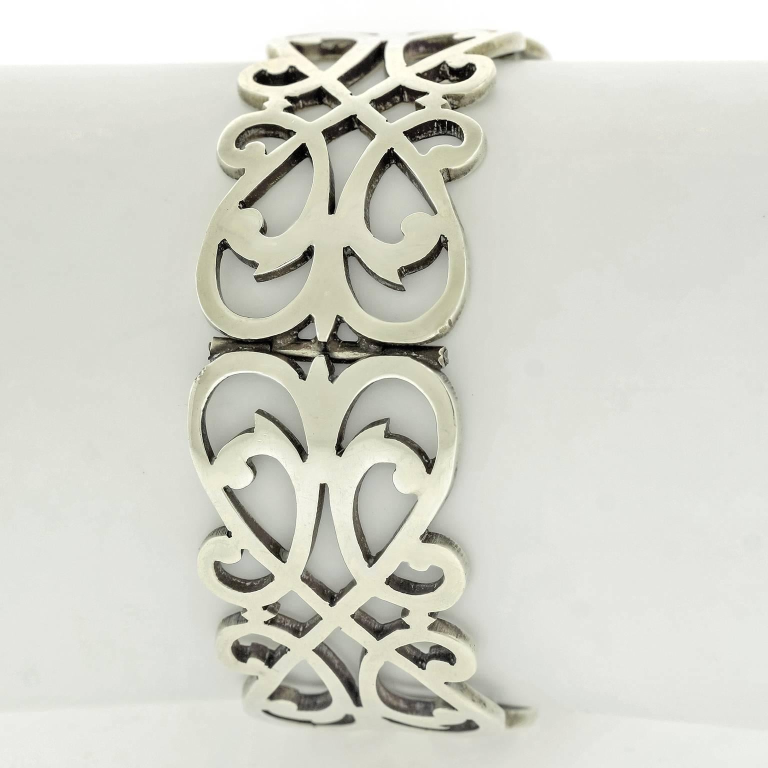 Fifties Mexico Sterling Silver Bracelet In Excellent Condition In Litchfield, CT