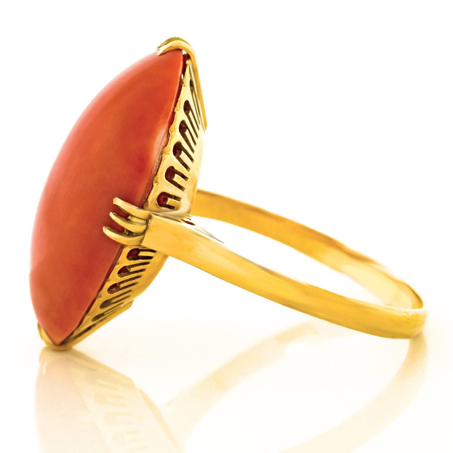Fabulous Fifties Coral Cabochon Gold Ring In Excellent Condition In Litchfield, CT