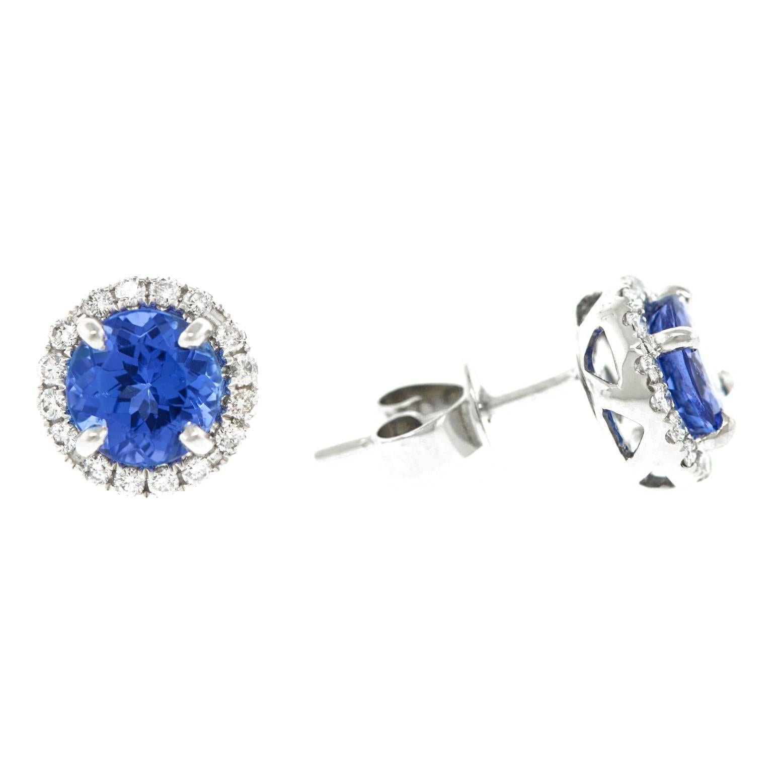 Tanzanite Diamond Gold Stud Earrings In Excellent Condition In Litchfield, CT