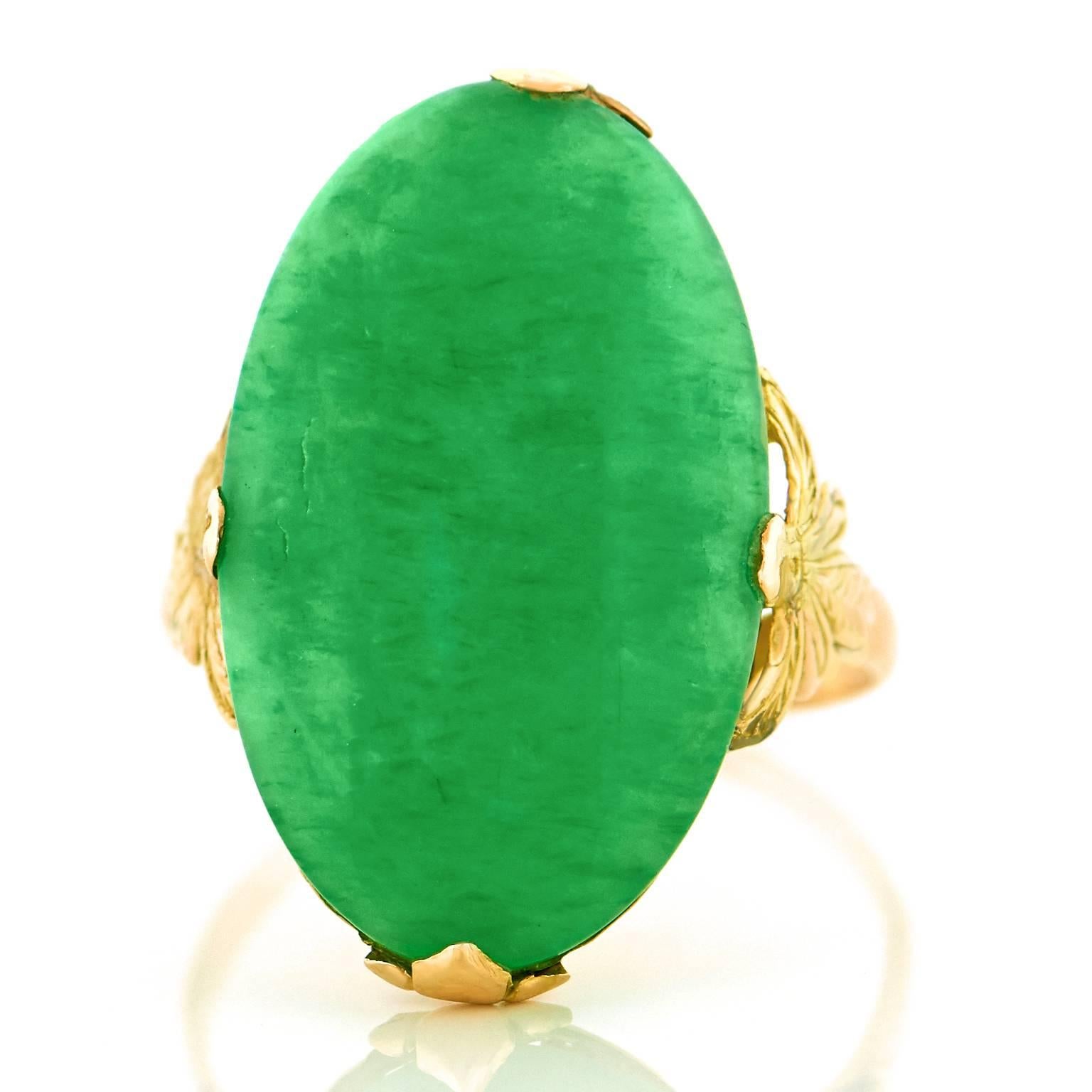 Art Deco Natural  Cabochon Jade  Gold Ring GIA Report In Excellent Condition In Litchfield, CT