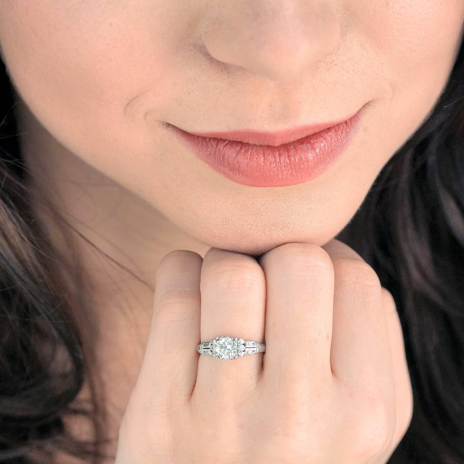 Women's Chic Art Deco Diamond Platinum Engagement Ring