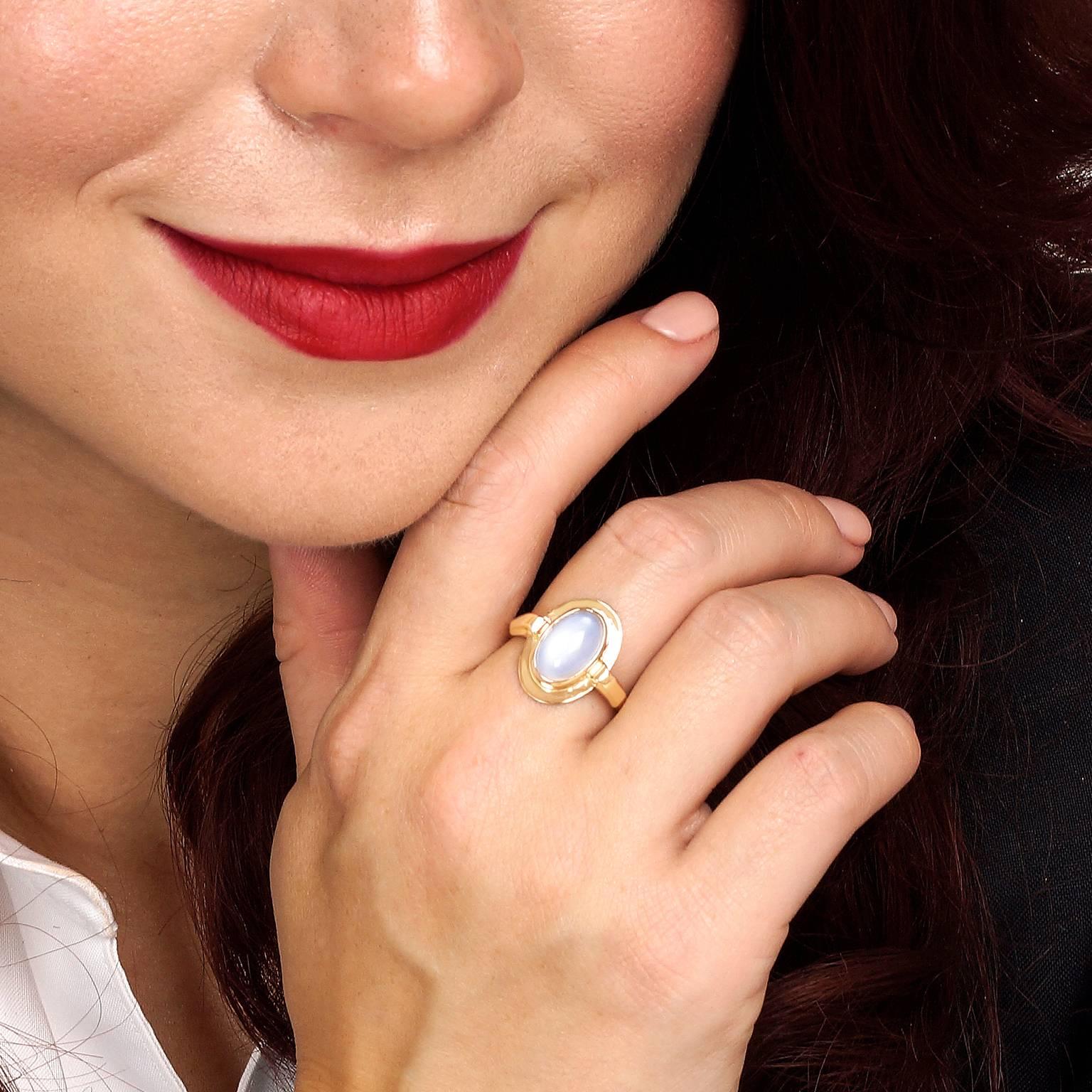 Women's Modernist Moonstone Gold Ring