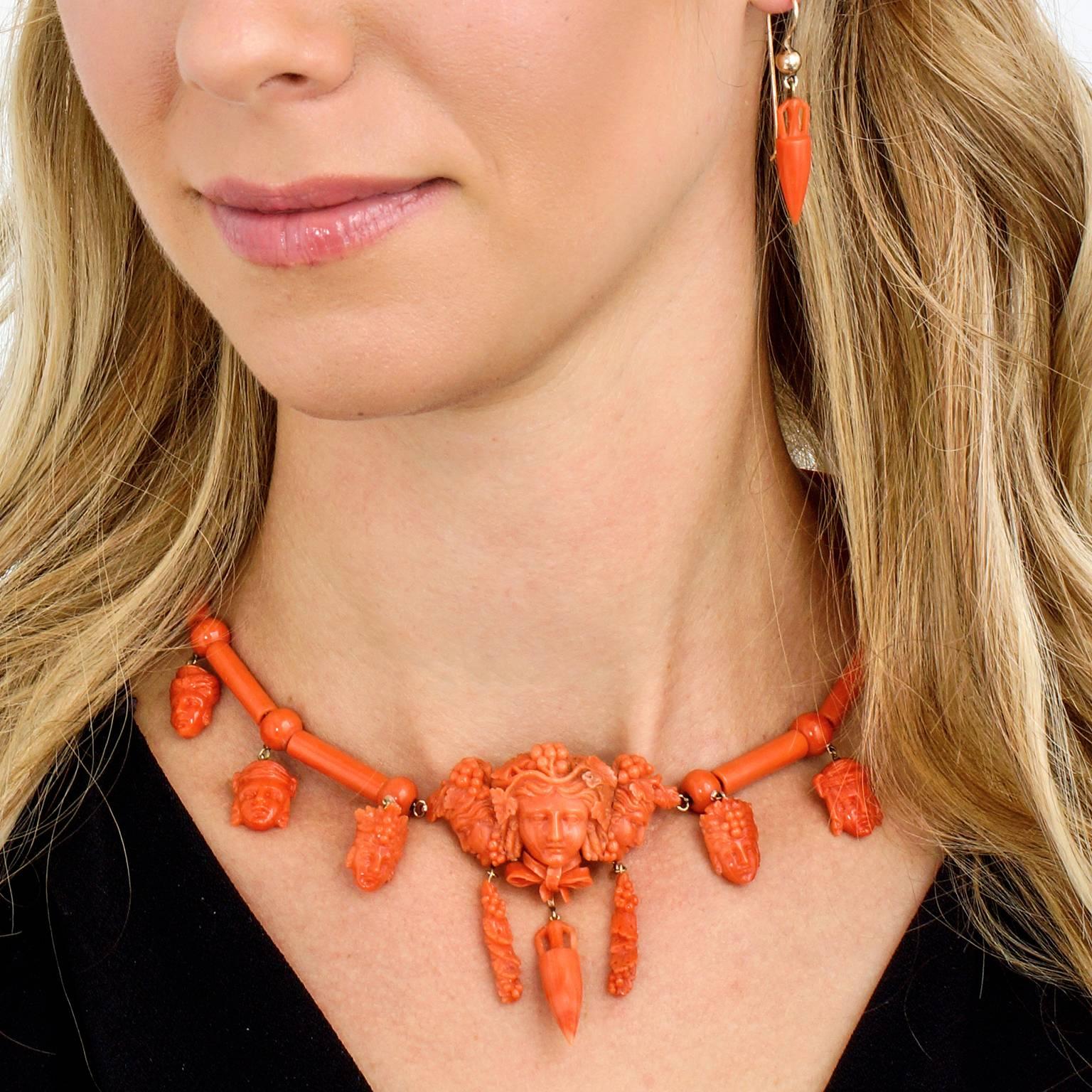 Sublime Archaeological Revival Coral and Gold Necklace In Excellent Condition In Litchfield, CT