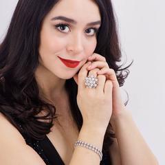 En Tremblant Diamond and Gold Ring