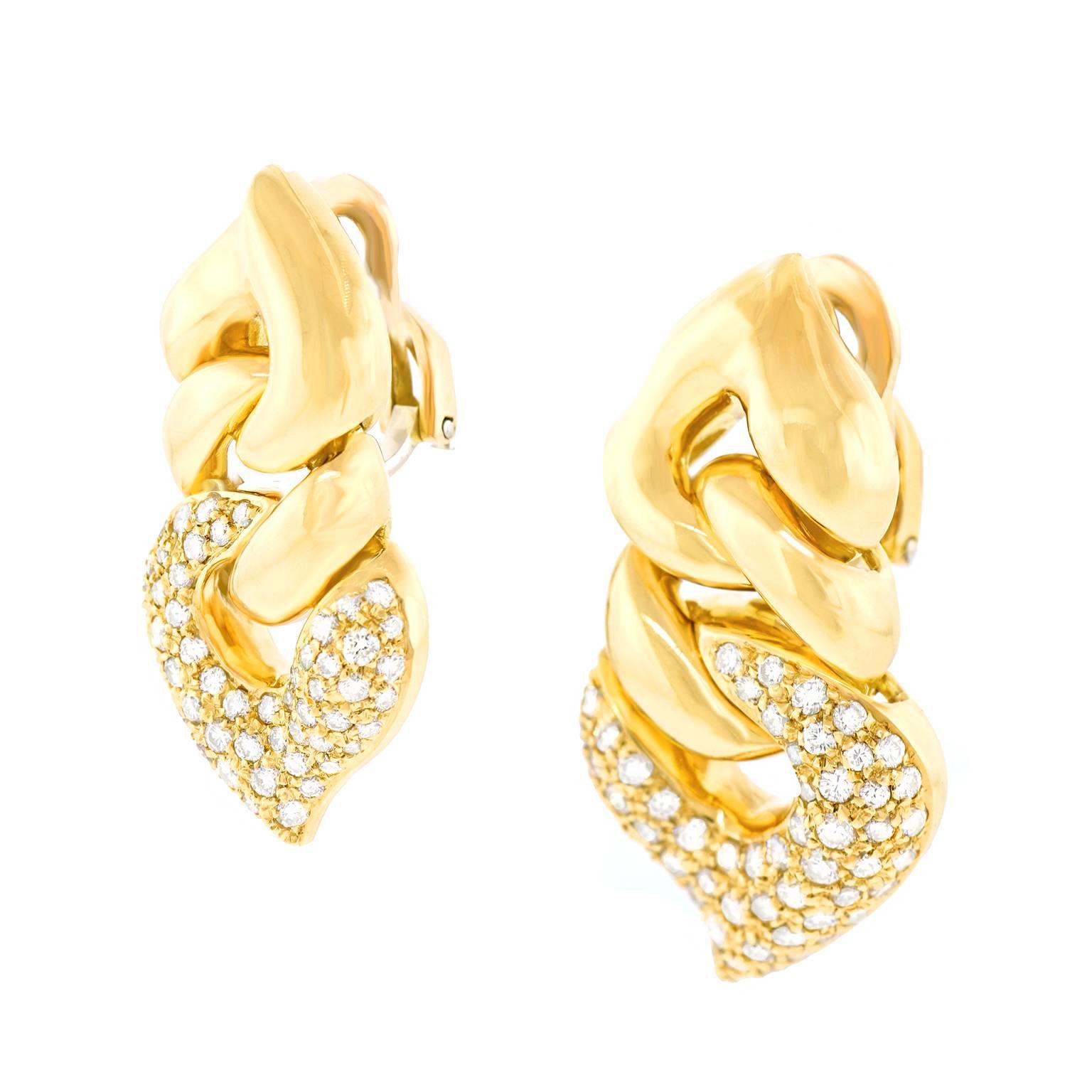 Bulgari “Doppio Cuore” Diamond and Gold Earrings In Excellent Condition In Litchfield, CT