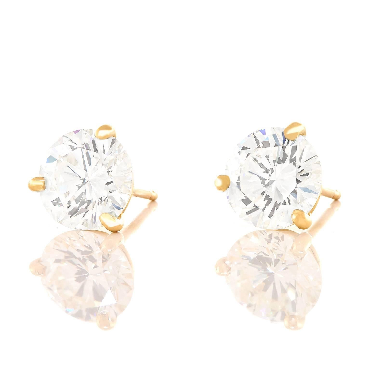 3.24 Carat Total Weight GIA Diamond Yellow Gold Stud Earrings In Excellent Condition In Litchfield, CT