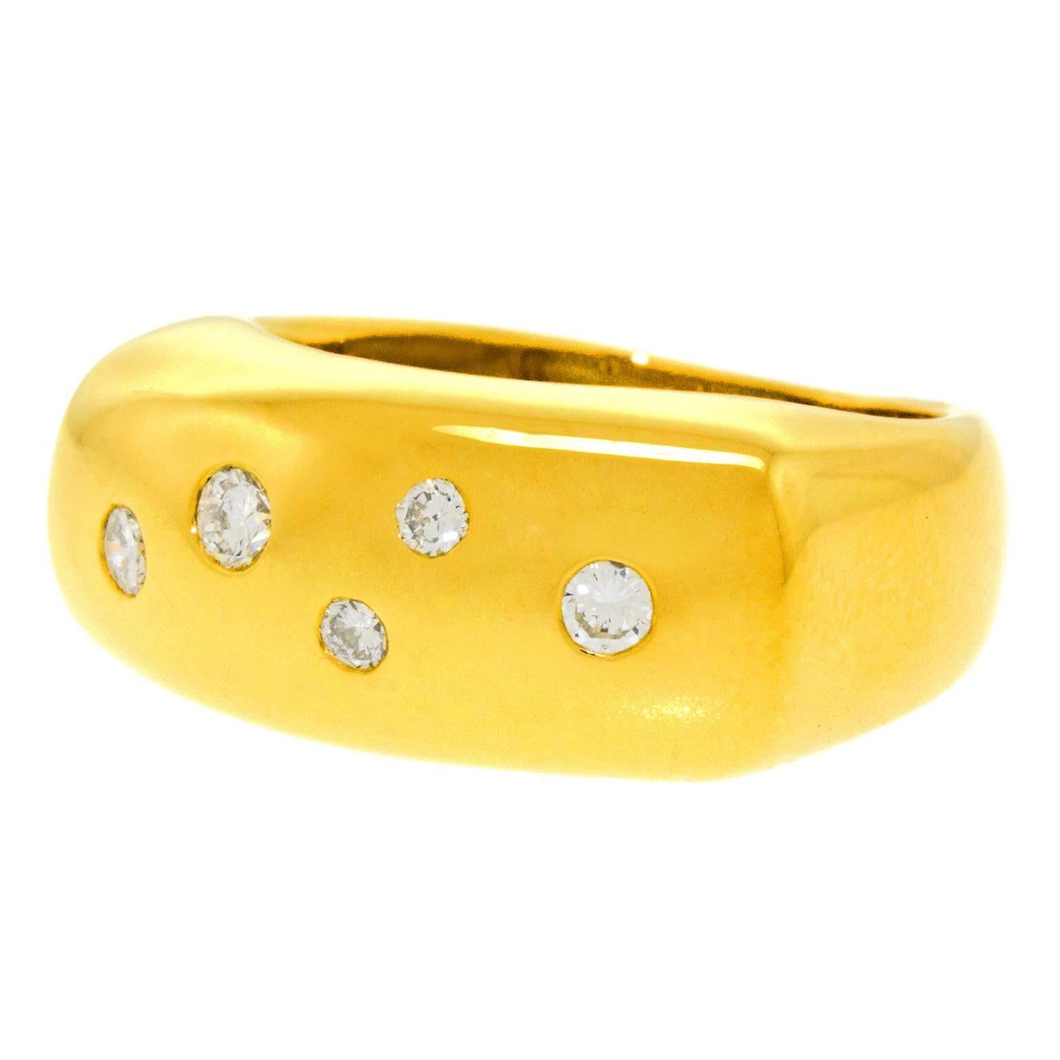 Pomellato Polished Diamond Gold Ring  In Excellent Condition In Litchfield, CT