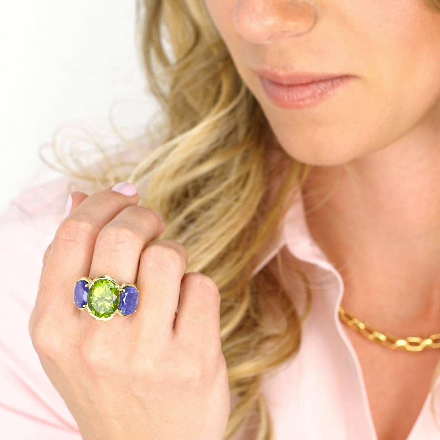 Women's Peridot and Iolite Gold Ring