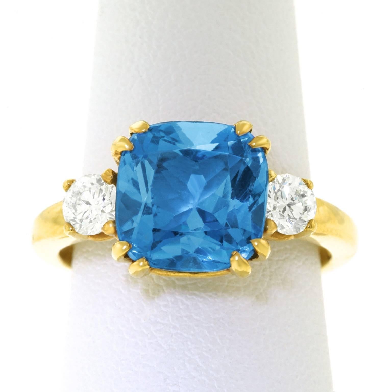 Spectacular Aquamarine Diamond Gold Ring 4