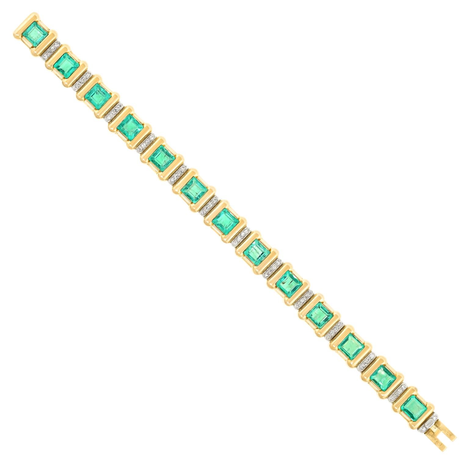 Espectacular pulsera suiza moderna de esmeraldas Modernista en venta