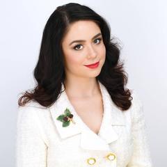 Garnet and Jade Blackberry Gold Brooch