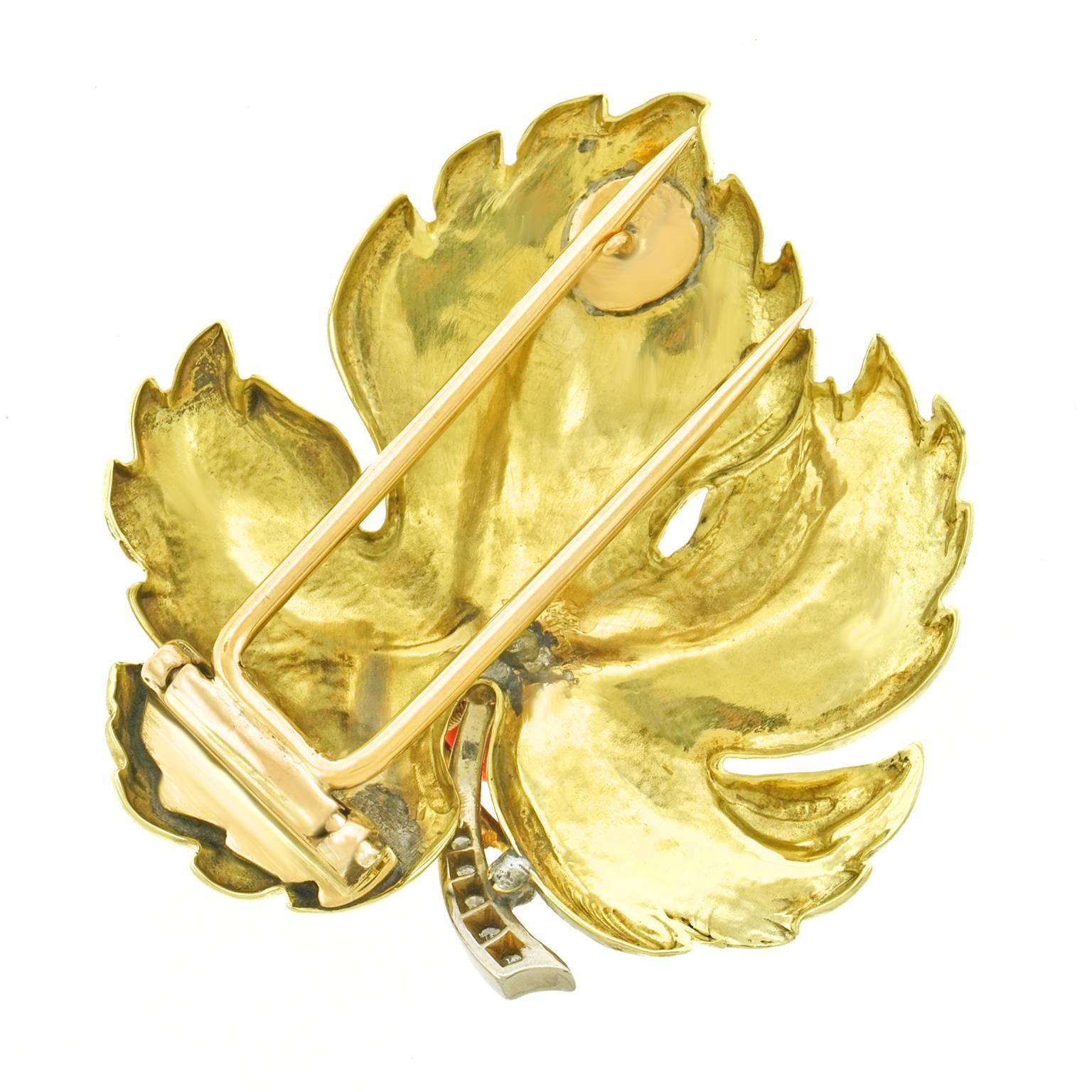 Art Deco Holly Leaf and Berries Gold Brooch 1