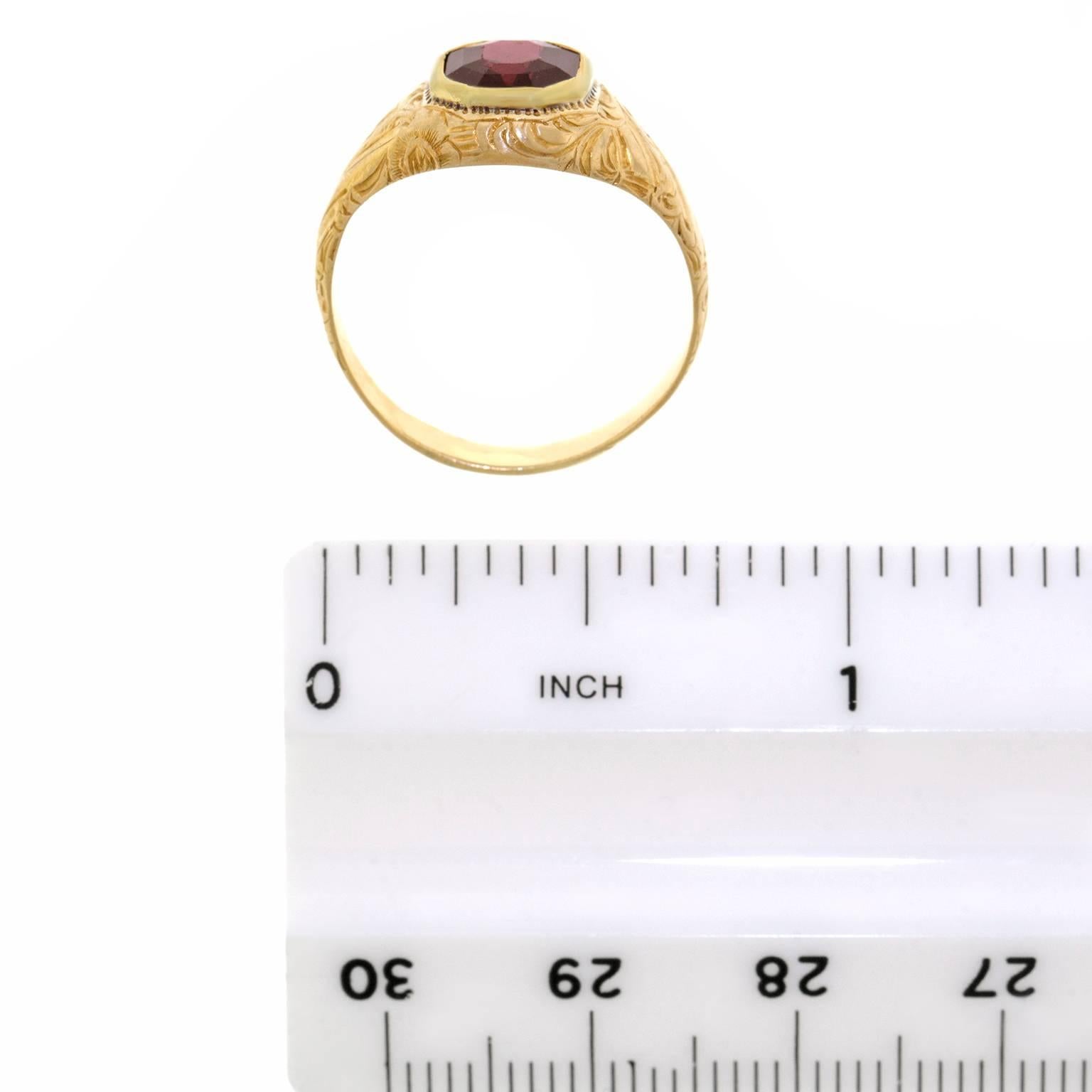 Antique Garnet Gold Ring 2
