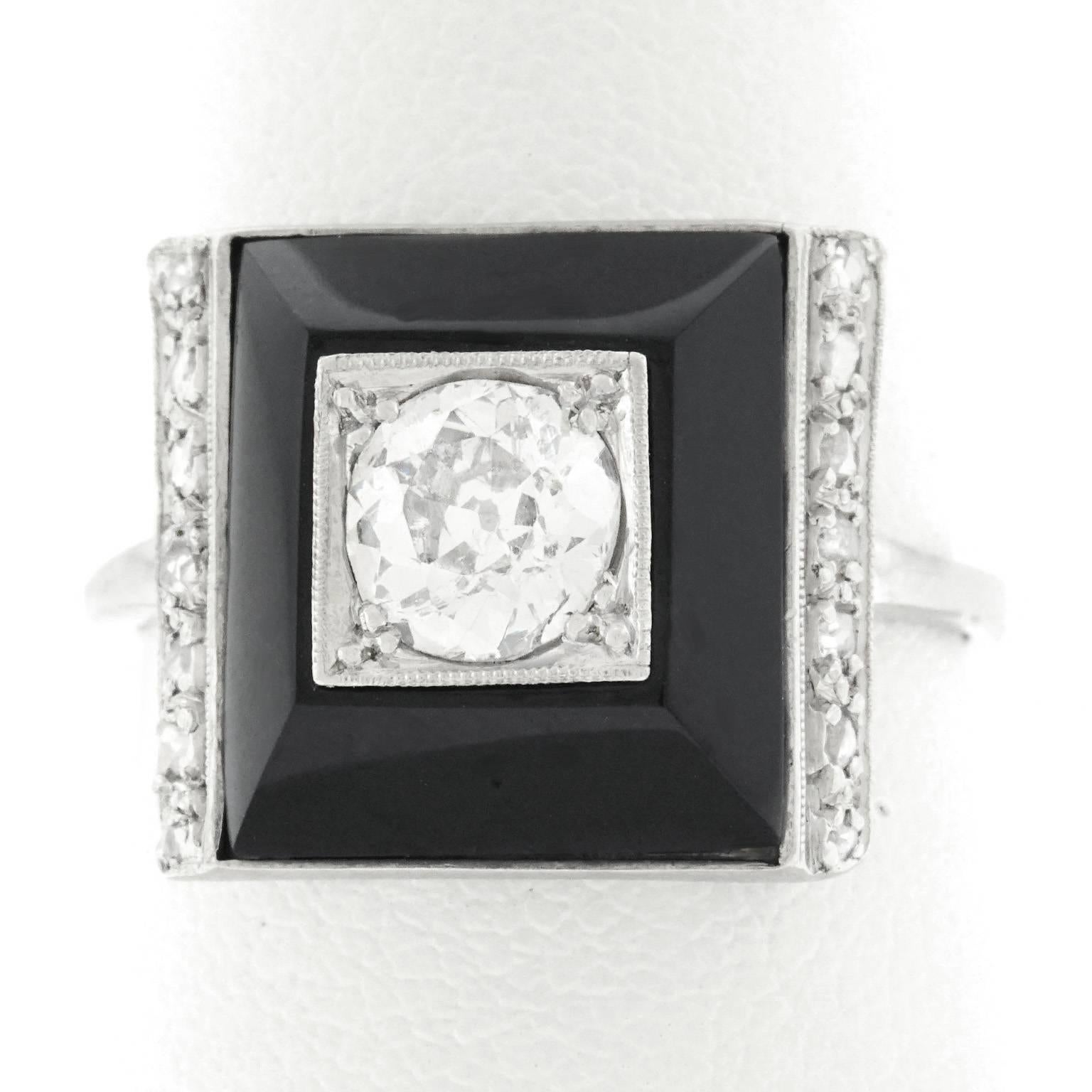 Art Deco Diamond and Onyx Set White Gold Ring 3