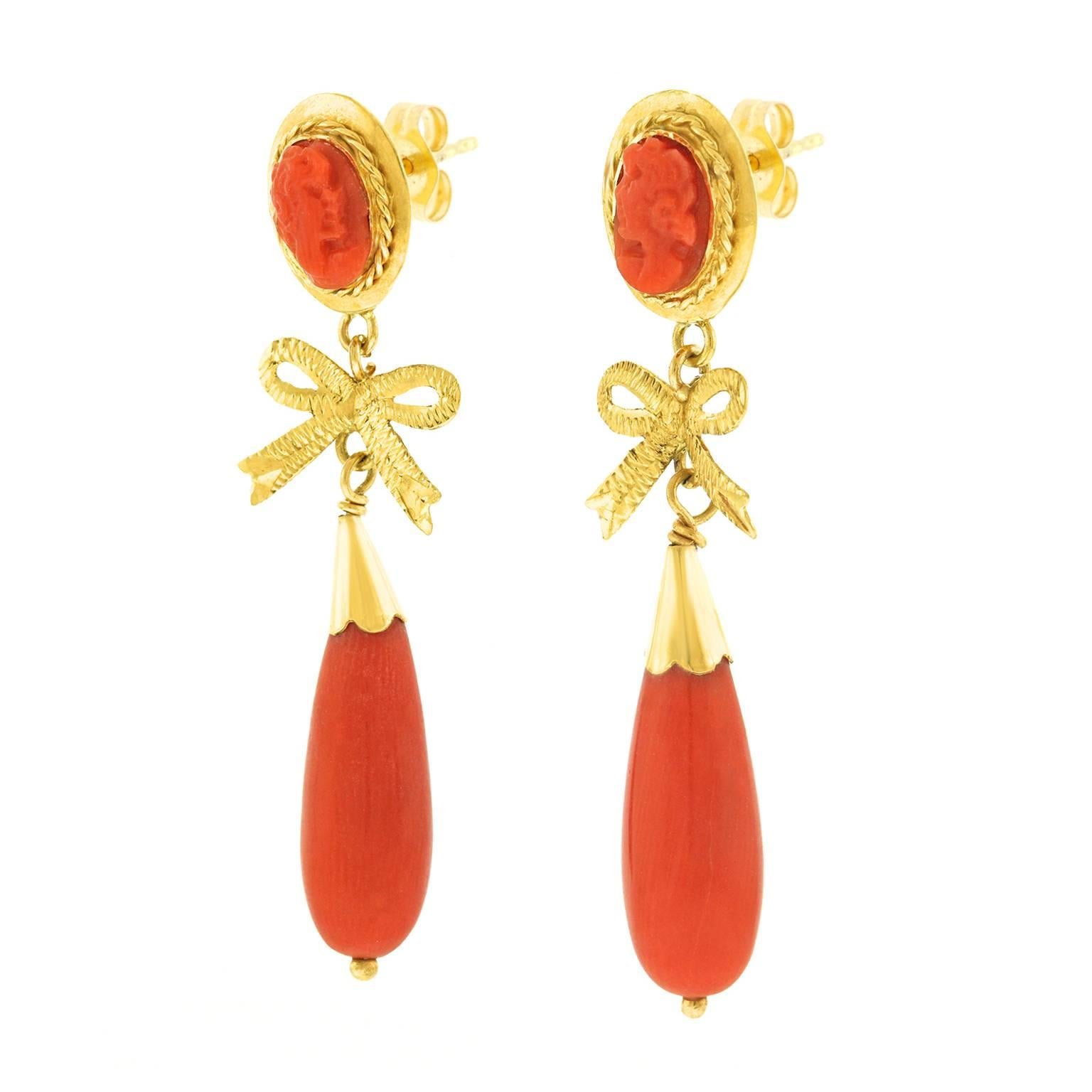 Art Deco Coral and Gold Earrings In Excellent Condition In Litchfield, CT